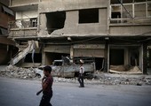 المرصد السوري: المئات يتجمعون في حي الوعر بحمص استعداداً لنقلهم إلى إدلب