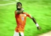 بالفيديو... لاعب يثير الجدل بعد احتفاله بتسجيله الهدف بإشارة 