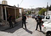 قوات إسرائيلية تعتقل 10 فلسطينيين في أنحاء مختلفة من الضفة الغربية
