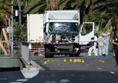 فرنسا تكرم ضحايا هجوم نيس
