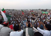 محكمة باكستانية تمنح عمران خان تصريحا بتنظيم احتجاج مناهض للحكومة