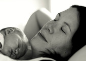 8 نصائح للحد من اضطرابات النوم بعد الولادة