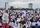 آلاف الإندونيسيين يتظاهرون للمطالبة بالقبض على حاكم جاكرتا