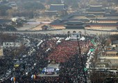 مئات الآلاف يحتشدون أمام قصر الرئاسة للمطالبة برحيل رئيسة كوريا الجنوبية