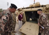 وزيرة الدفاع الألمانية تسلم 16 مركبة قتال مدرعة للأردن