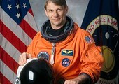 وفاة رائد الفضاء وعالم المناخ بيرز سيلرز عن 61 عاما