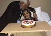 بالصور: مديحة يسري تحتفل بالعام الجديد على سرير المرض