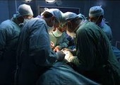 استقرار الحالة الصحية لمريض فيتنامي بعد إخراج مقص من بطنه