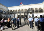 محكمة تونسية تصدر حكماً بالإعدام بحق متهمين في قتل عنصر أمني نحراً