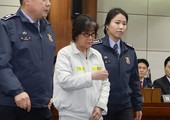 بدء محاكمة صديقة رئيسة كوريا الجنوبية لاتهامها بإساءة استغلال نفوذها