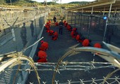 سلطنة عمان تعلن وصول عشرة معتقلين مفرج عنهم من جوانتانامو