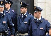 الشرطة الايطالية تنقل عنصريها 