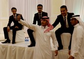 بالصور... البحرين : زفاف 60 شاباً وشابة في زواج جماعي لـ 