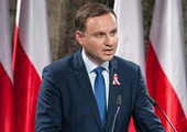 الرئيس البولندي يوقع على قانون جديد يحد من المظاهرات المضادة