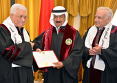 البحرين : منح رئيس الوزراء الدكتوراه الفخرية من جامعة القدس المفتوحة
