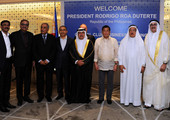 الرئيس الفلبيني وعلي بن خليفة يزوران نادي كابيتال كلوب البحرين