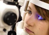 خبير طبي يحذر من مخاطر عمليات الليزك  لتصحيح البصر LASIK