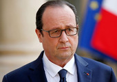 هولاند يدعو الفرنسيين لدعم ماكرون في جولة الإعادة بانتخابات الرئاسة