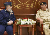 البحرين: القائد العام لقوة دفاع البحرين يستقبل وفداً من كلية الدفاع الوطني الباكستاني