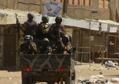 مالي تمدد حالة الطوارئ في محاولة لوقف هجمات متشددين إسلاميين