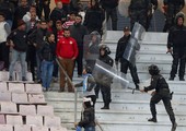 بطولة تونس: إصابة رجال شرطة ومشجعين في شغب خلال دربي الافريقي والترجي