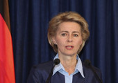 وزيرة الدفاع الألمانية تلغي زيارتها لأميركا على خلفية تحقيقات ضد ضابط جيش مشتبه في صلته بالإرهاب