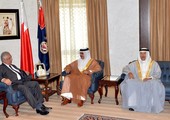 وزير الداخلية يستقبل محافظ إقليم خيبر بختونخوا ويشيد بدور الجالية الباكستانية في البحرين