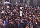 عشرات الألاف يتظاهرون ضد رئيس التشيك ووزير ماليته