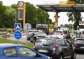 تقرير: الضغوط الأمريكية تدفع شركات السيارات الفرنسية إلى الأسواق الإيرانية