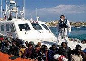 خفر السواحل الإيطالية يعلن انتشال نحو ألف مهاجر الثلثاء