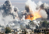 مقتل 16 مدنياً في غارات للتحالف الدولي غرب مدينة الرقة السورية