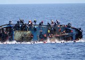 انتشال 34 جثة إثر جنوح قارب لاجئين في البحر المتوسط